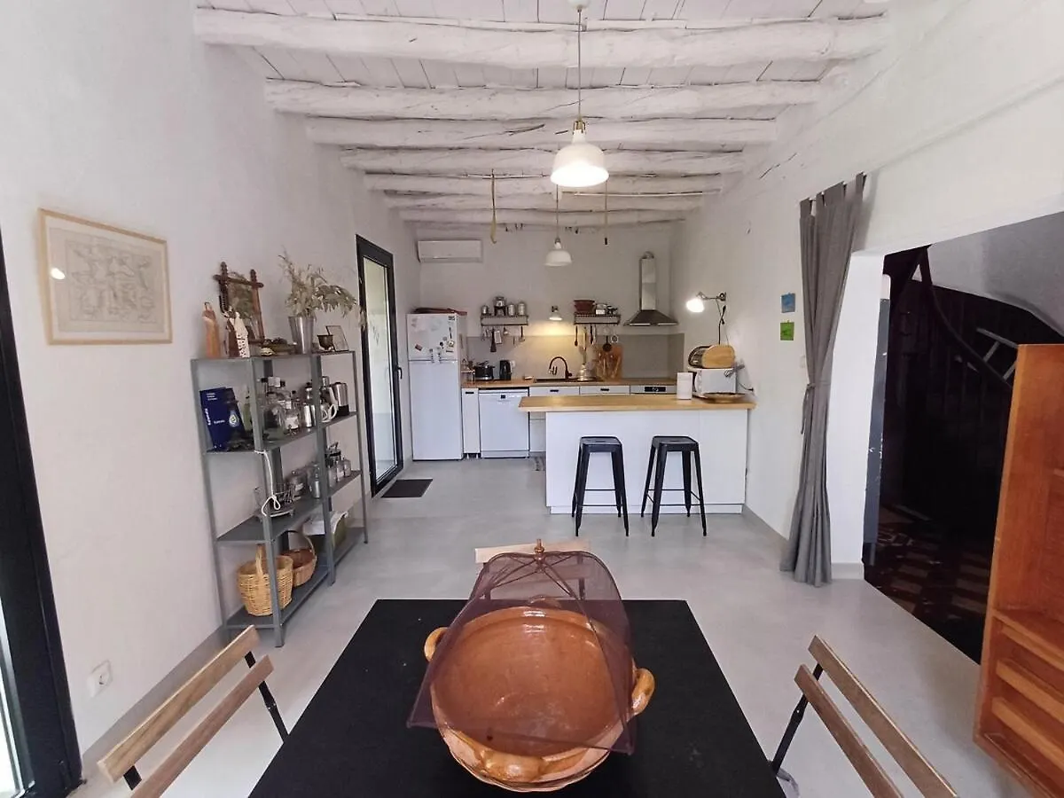 Nikiti 'S Old Town Traditional House